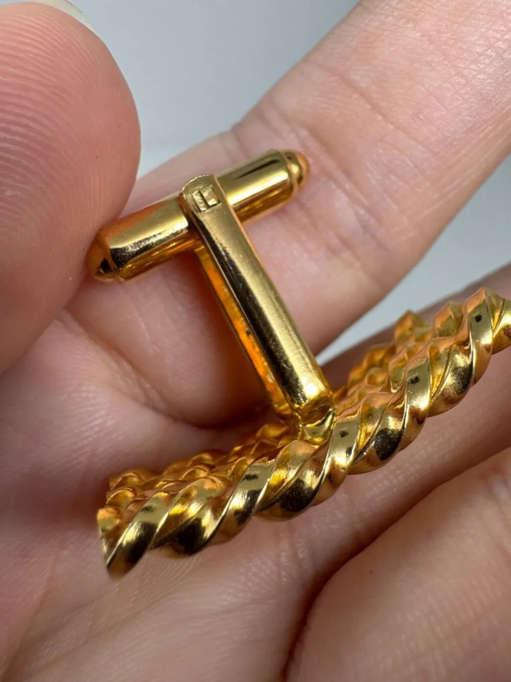 Vintage Simmons Karatclad Gold Twisted Rope Cufflinks